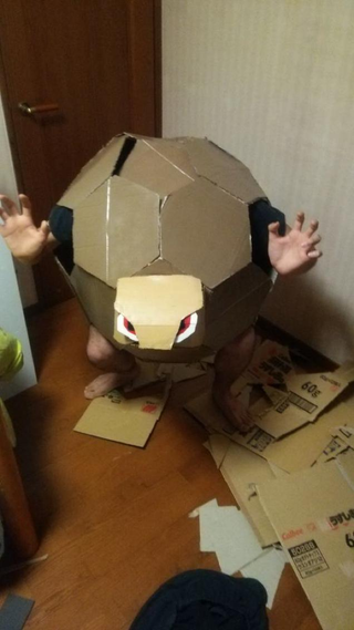 Illustration for article titled Man Celebrates Vacation with Low-Cost Pokémon Cosplay